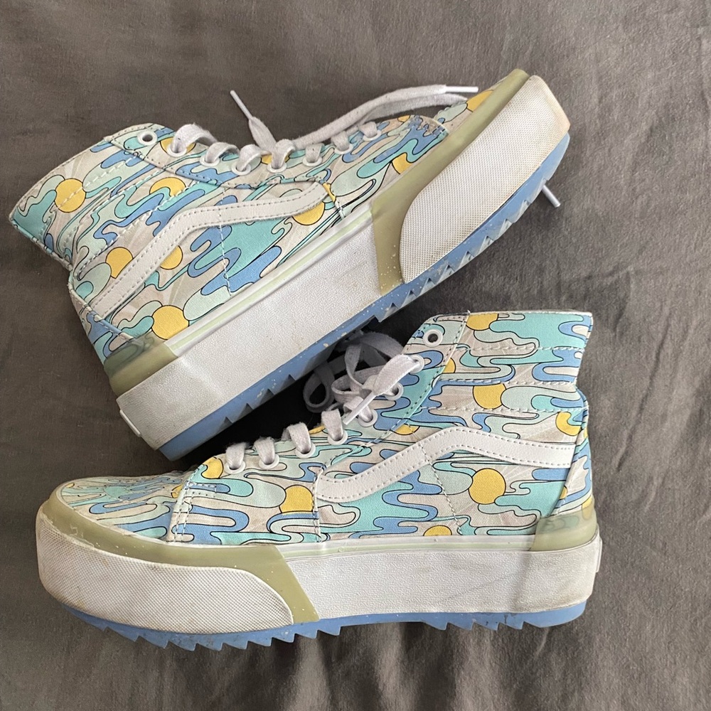 Size 9.5 Platform Vans High Tops UV Activated Sk8-Hi Stacked Sunwaves